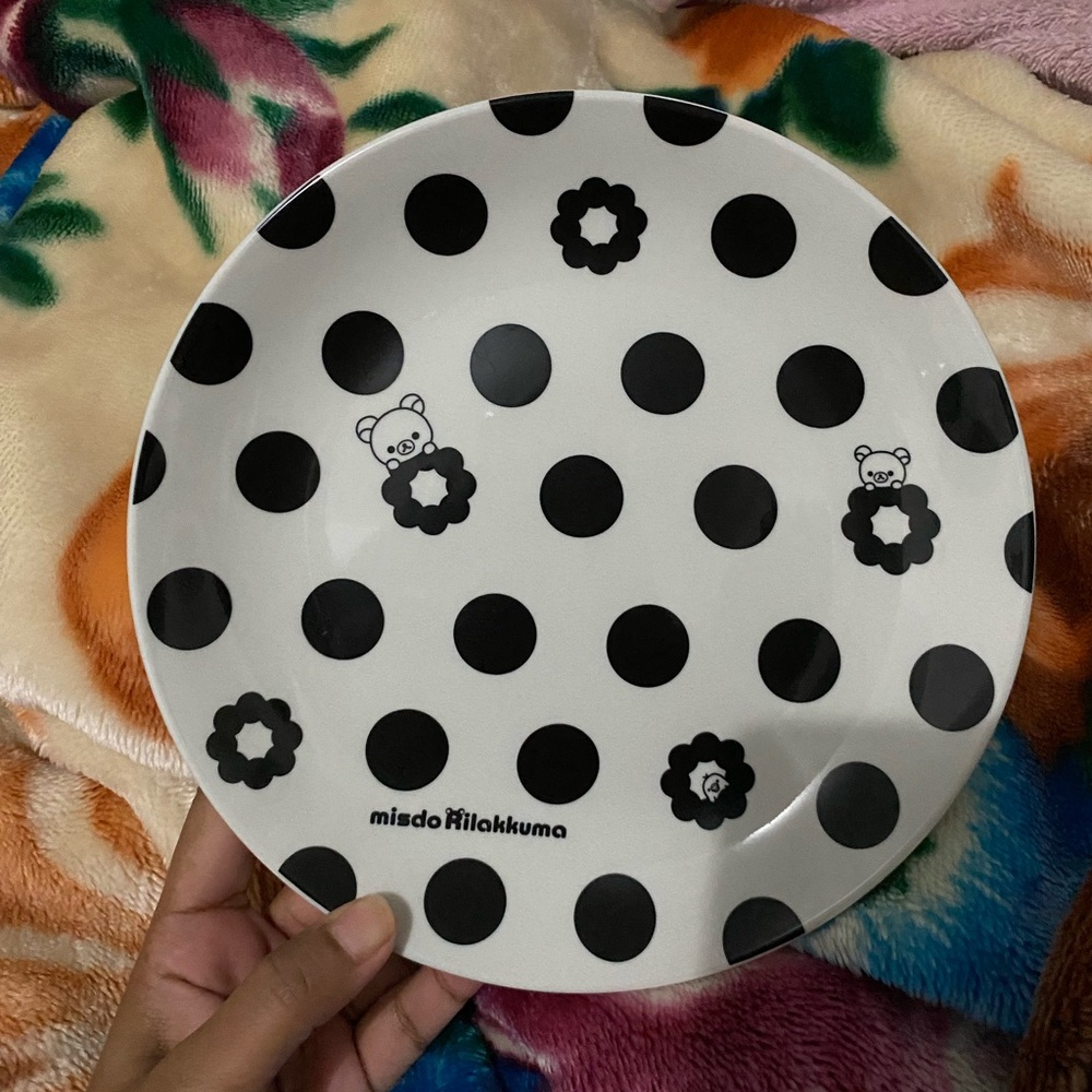 Rilakkuma polka dot plate